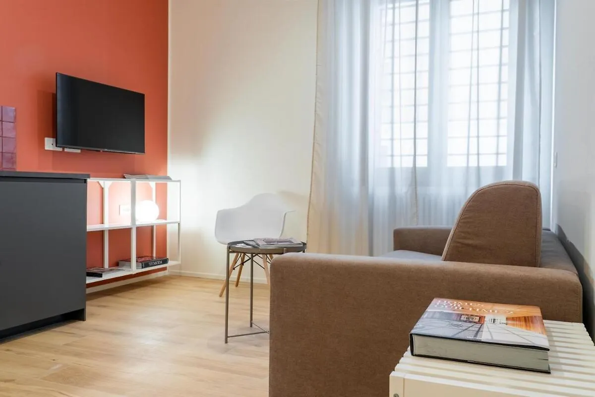 Nuovo - Appartamento Con Due Camere Da Letto Milan